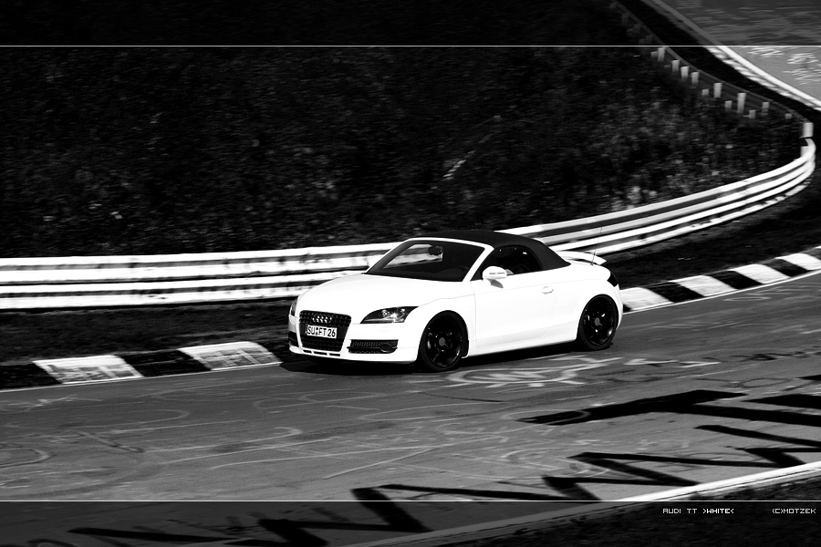 Audi TTWhite