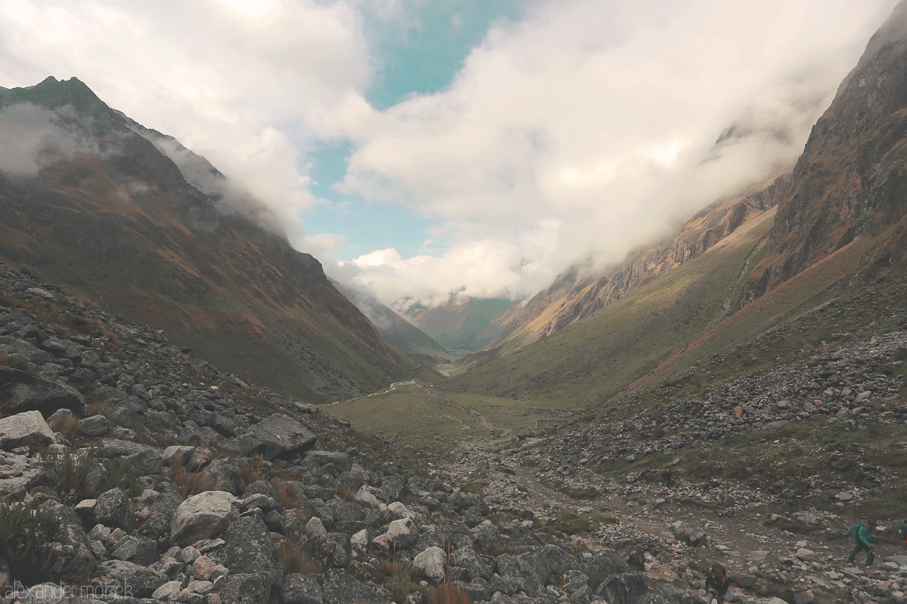 Salkantay Foto von Aufstieg am frühen Morgen auf den Salkantay Pass