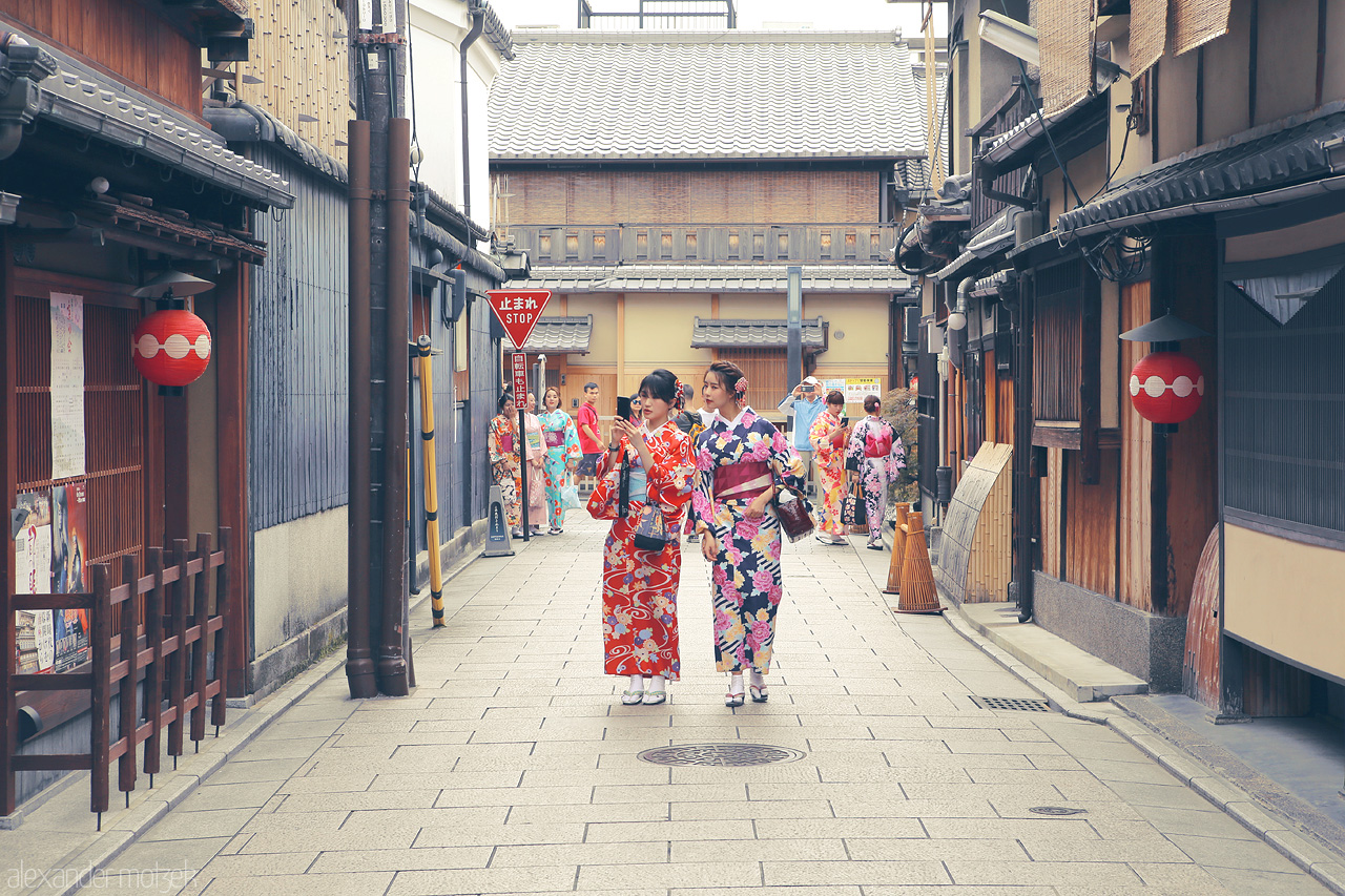 Kyoto Foto von Kimono tragende Touristen in Kyoto