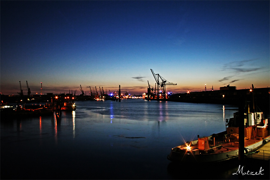 Foto von Hamburg Hafen Dunkel Grunge