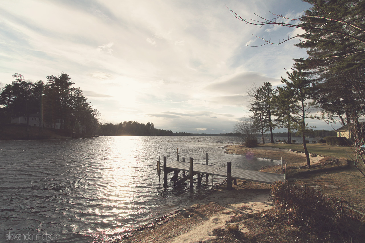 White Mountains Foto von See mit Steg im Osten der USA
